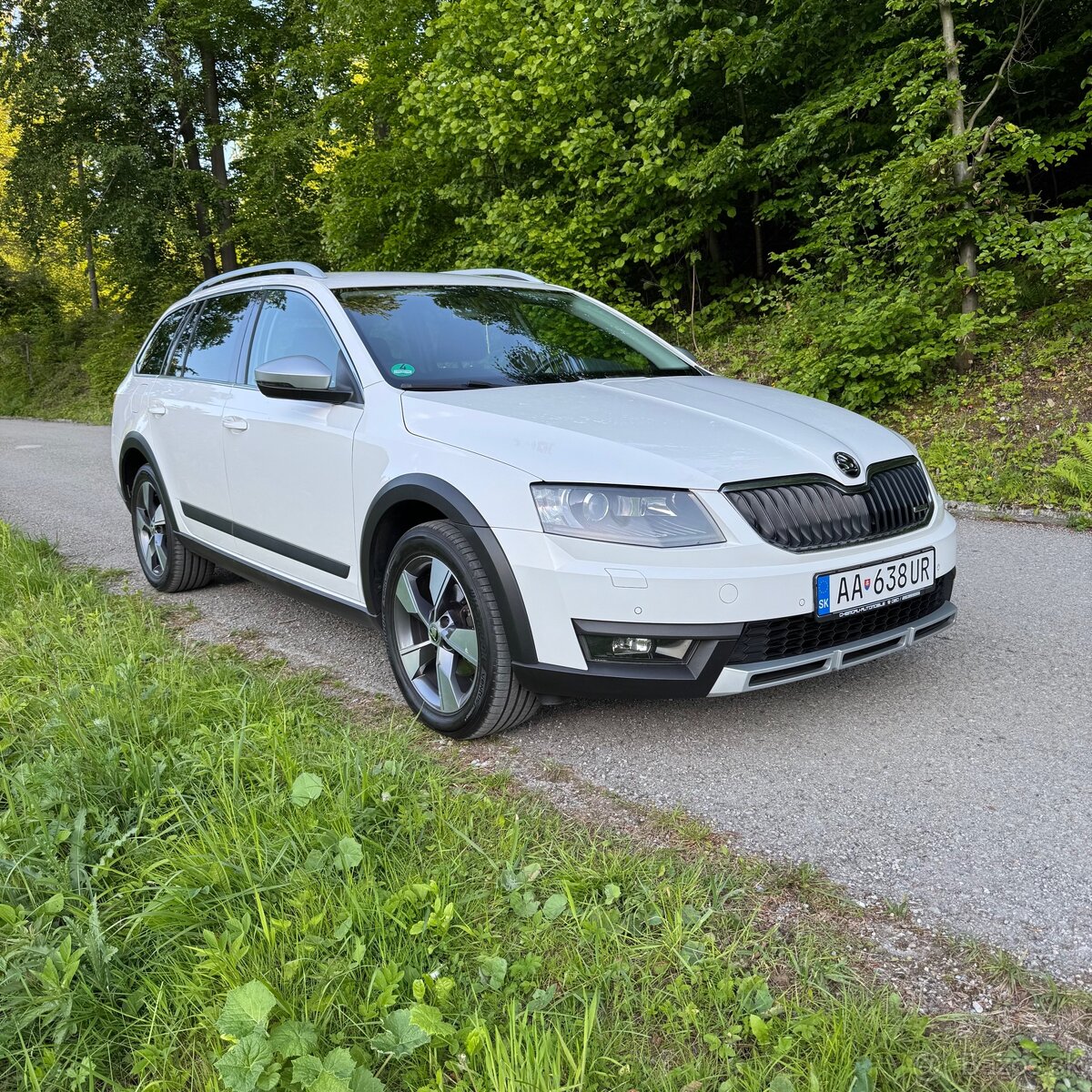 Škoda Octavia Scout 2.0 TDi 110kw 4x4