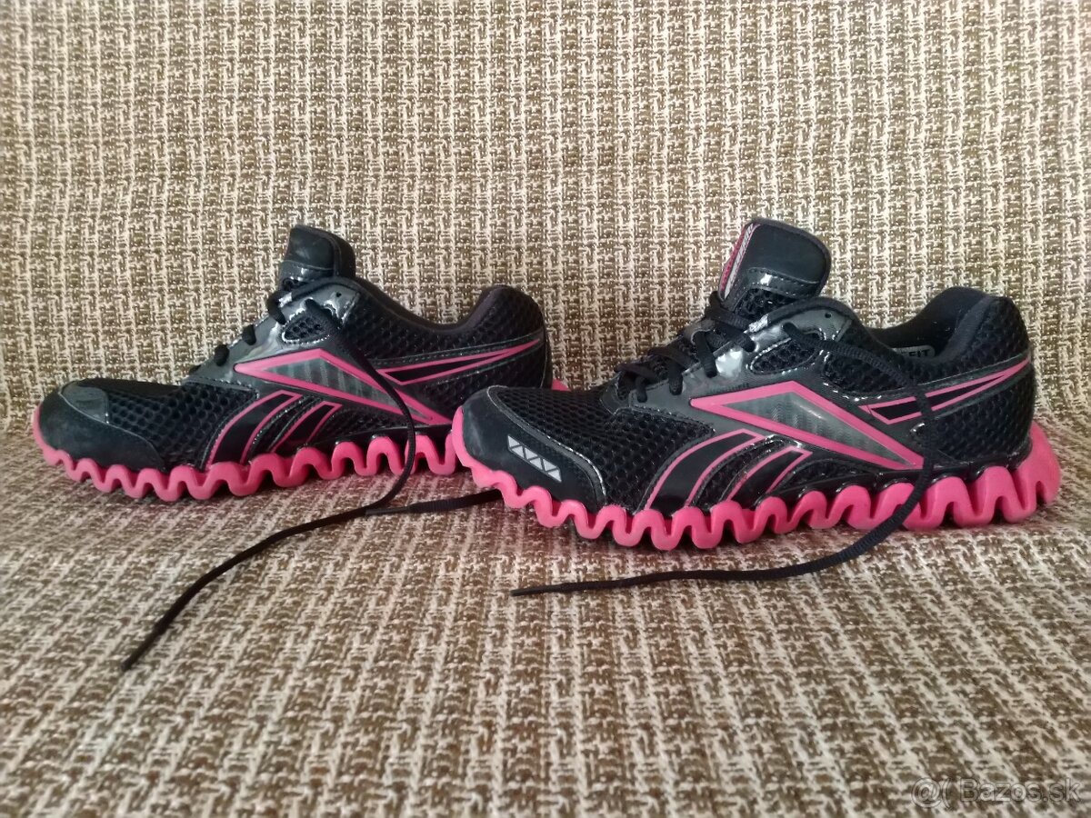 Reebok - botasky a šiltovka