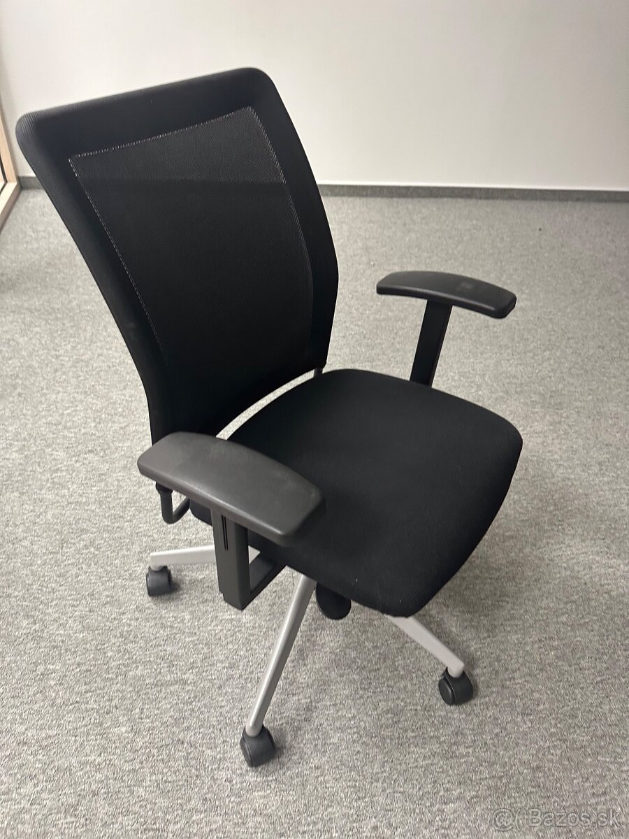 KANCELÁRSKE STOLIČKY WIESNER HAGER