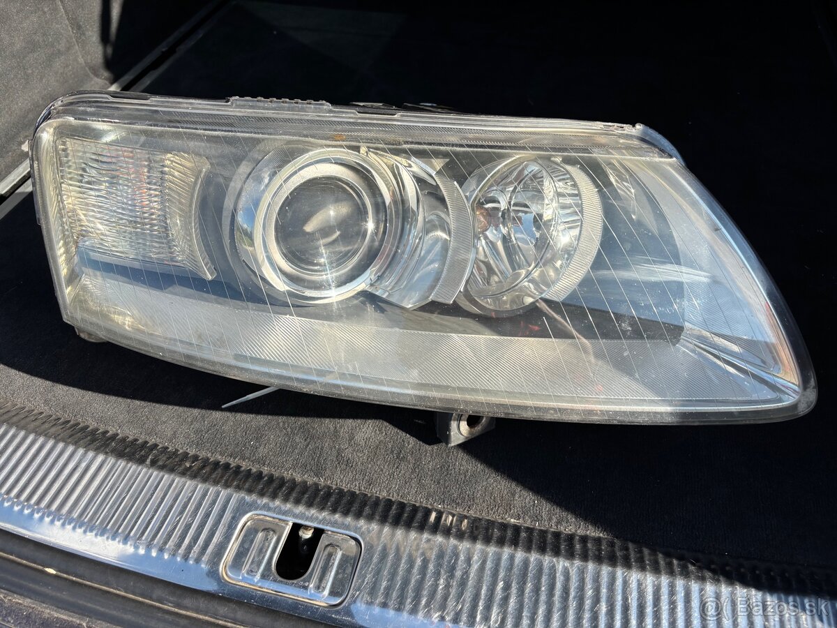 Audi A6 C6 pravý svetlomet bixenon