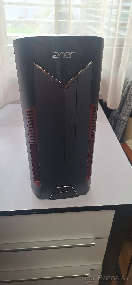Acer nitro gaming pc/škola