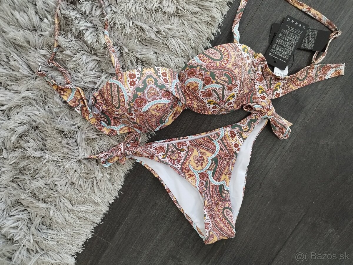 Dvojdielne plavky s viazaním hnedo béžové