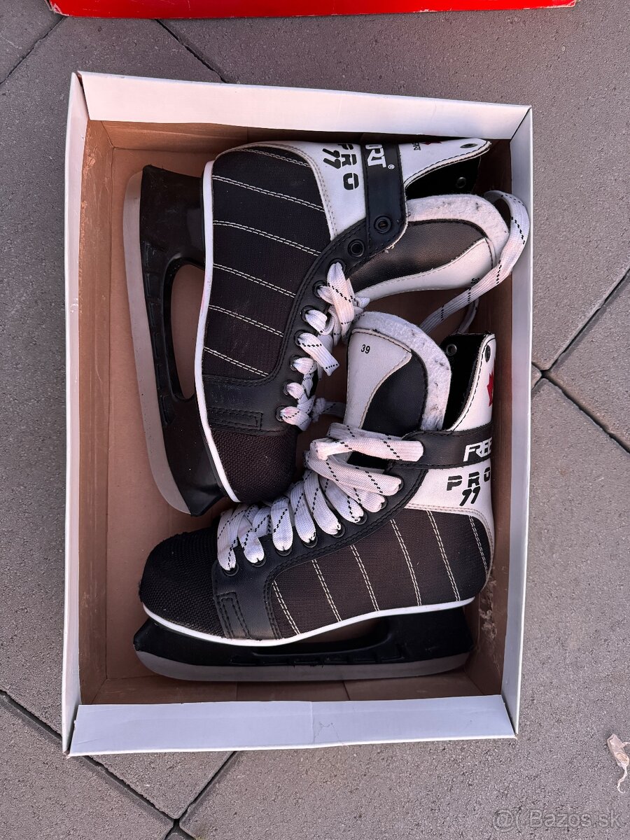 Hokejove korčule na lad