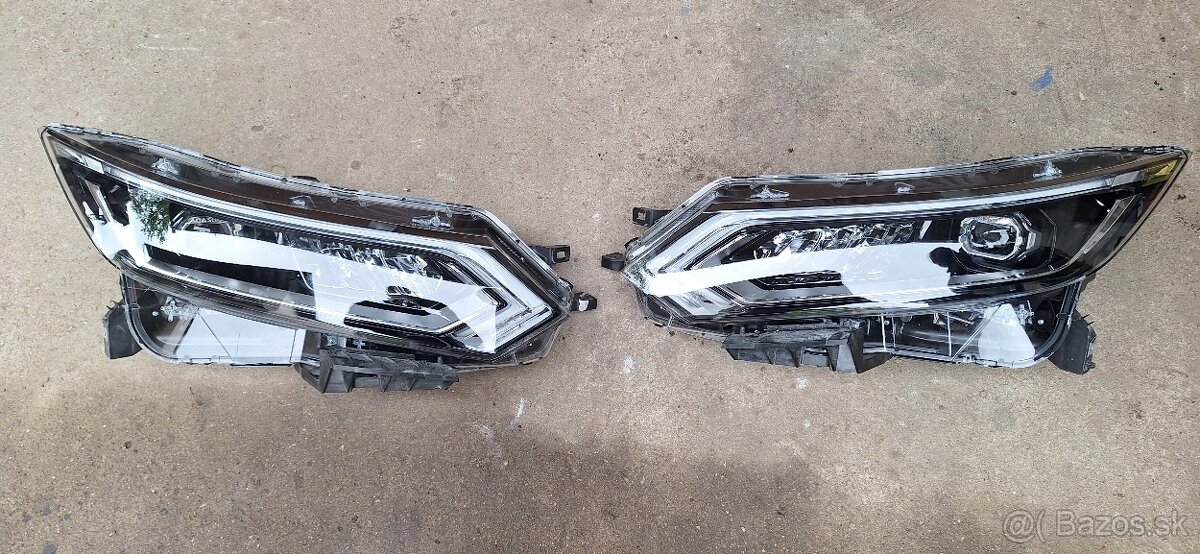 Svetlá Nissan quashqai