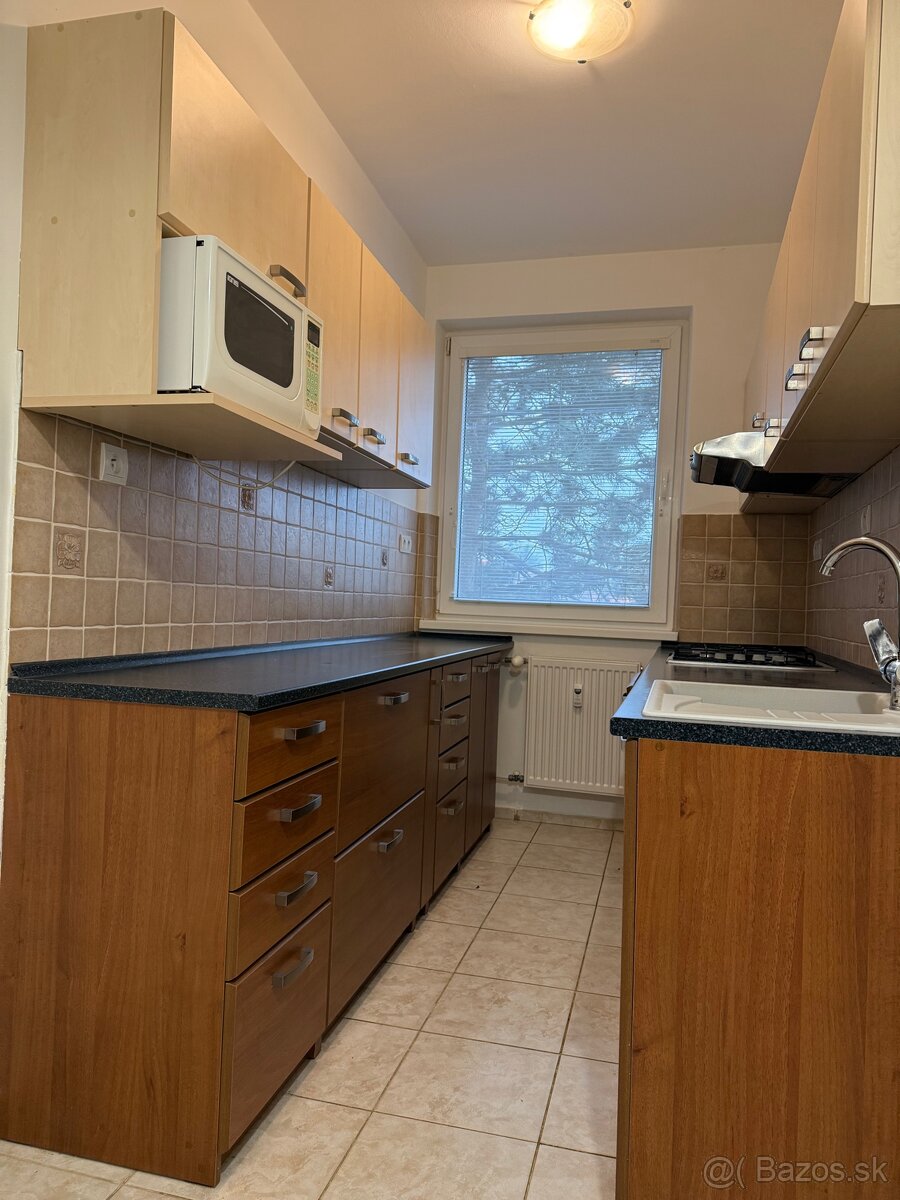 Prenajom 3 izbový byt Pezinok