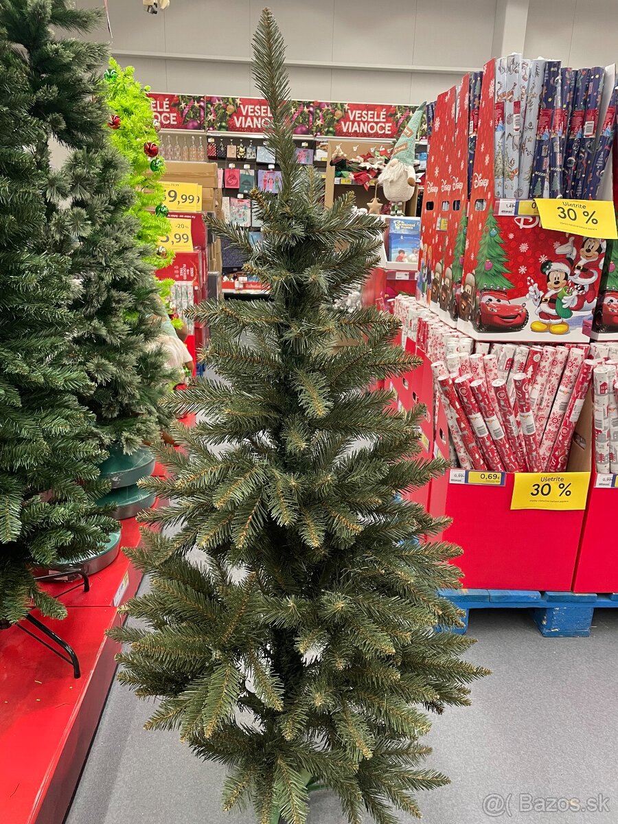 Vianočný stromček umelý