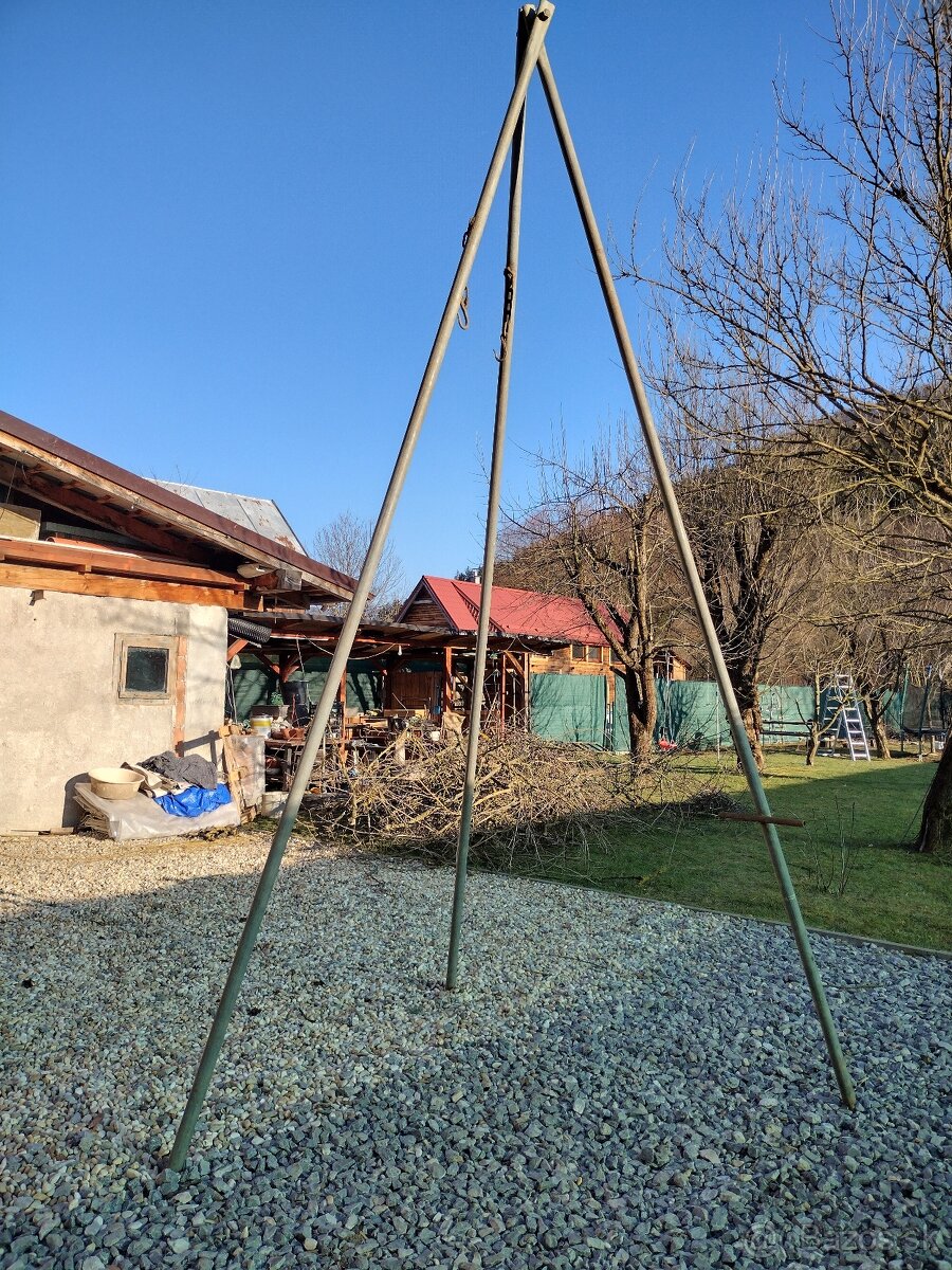 Trojnožka na zabíjačku