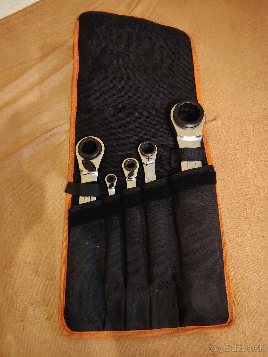 BAhHCO,Sada račňových klúčov .