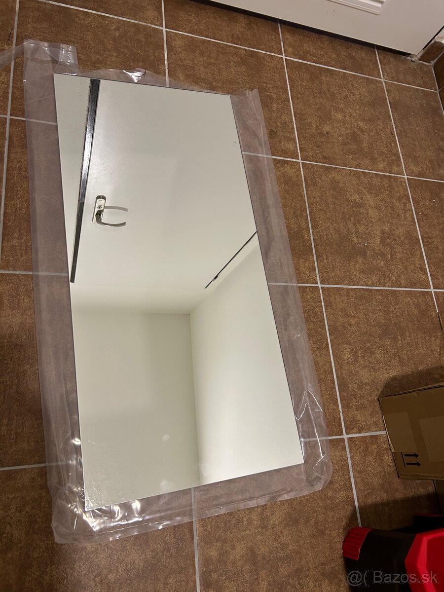 Predám zrkadlo 79,7х37,7