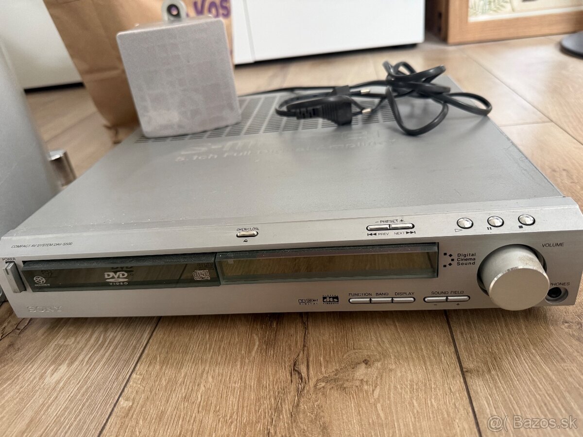 Predam domace kino Sony