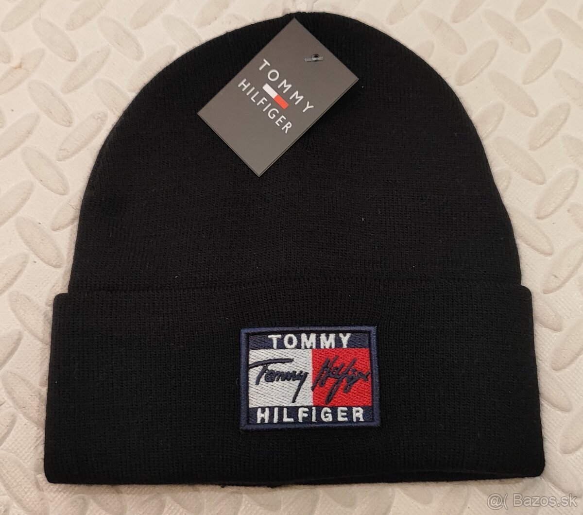 Predám čiapku Tommy Hilfiger