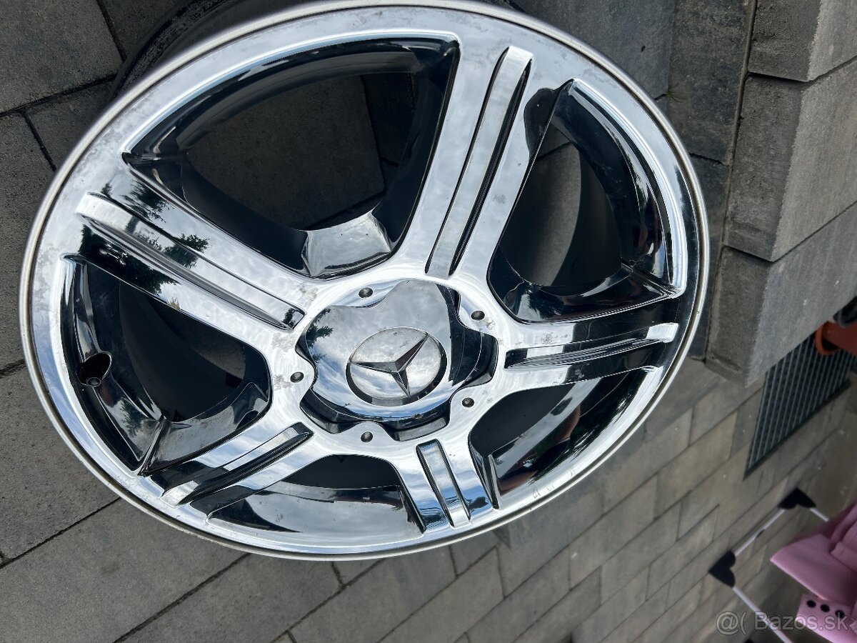 Mercedes elektrony r17