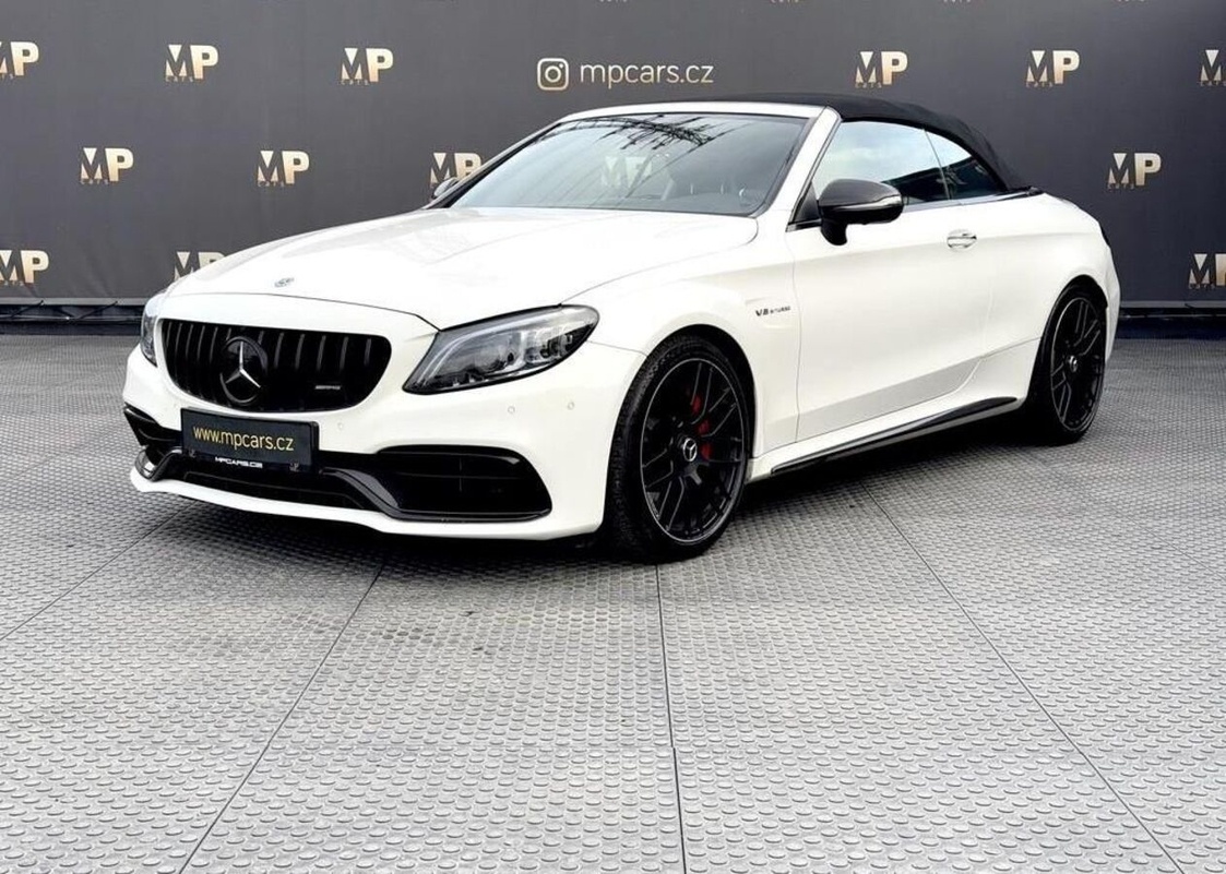 Mercedes-Benz Třídy C 63S AMG 4.0 V8 Bi-turbo Cabrio