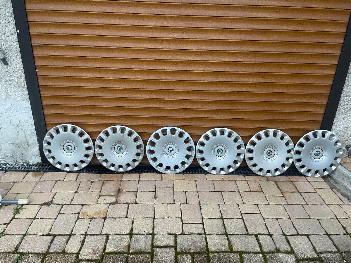 originál puklice skoda superb