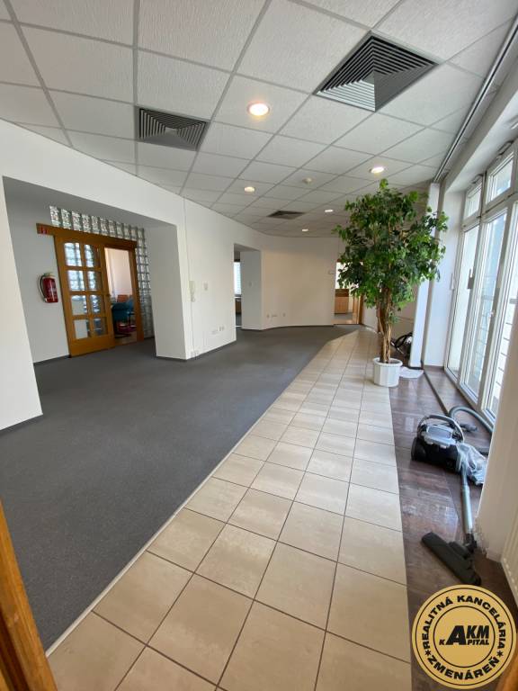 Exkluzívne priestory pre sídlo firmy 156 m2 Zvolen - Centru