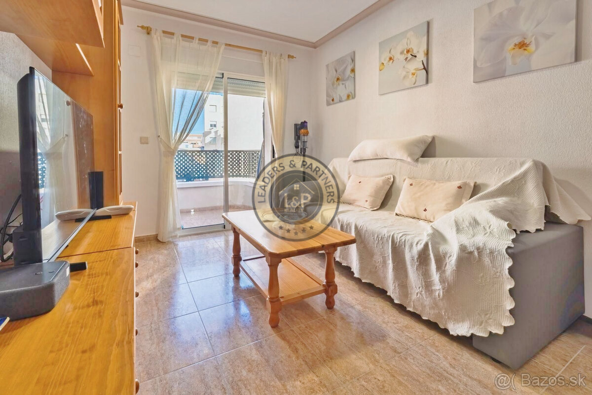 Apartmán 3+kk s bazénom Torrevieja-La Mata, Španielsko