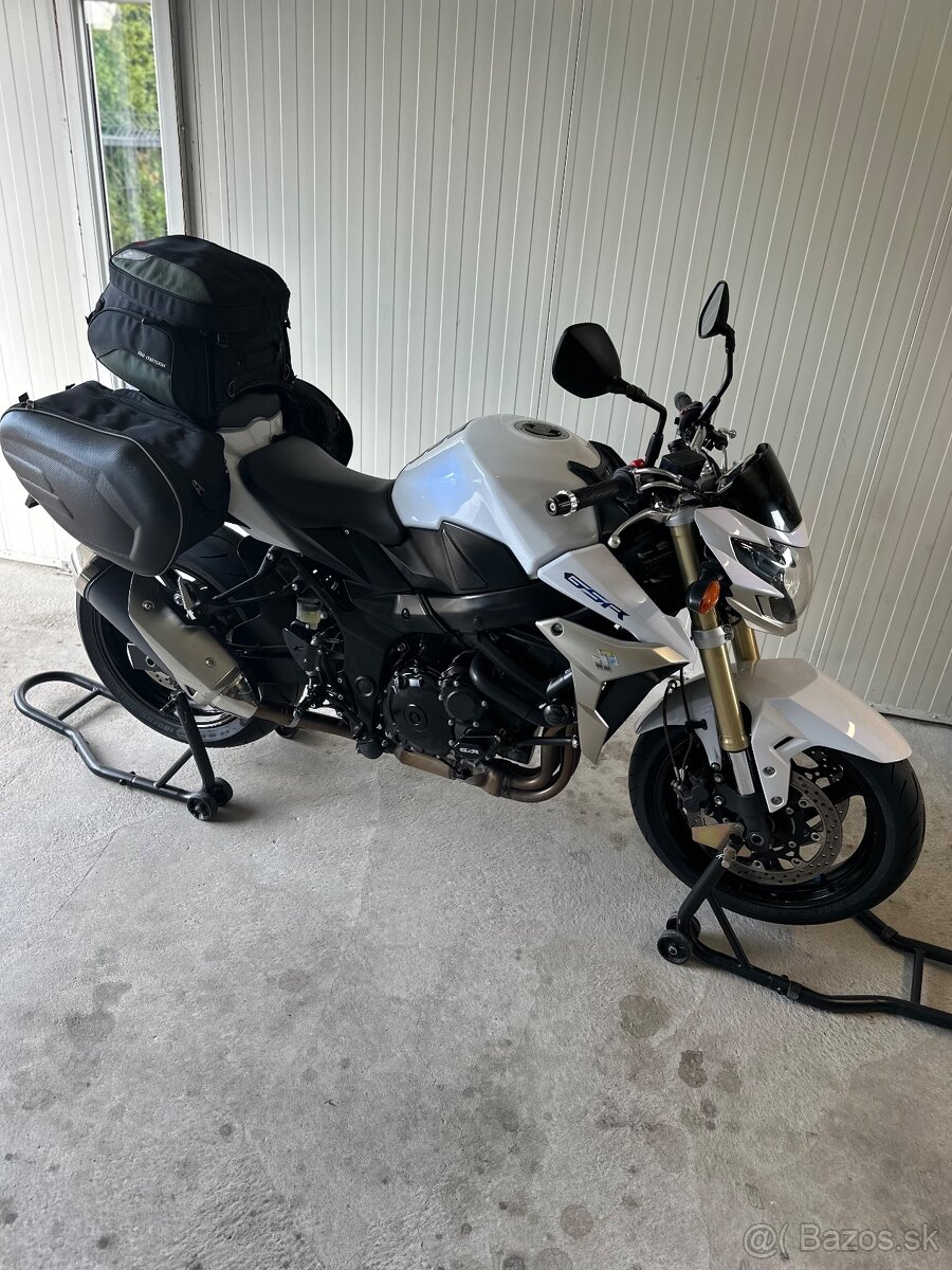 SUZUKI gsr 750 cena 3 600€.