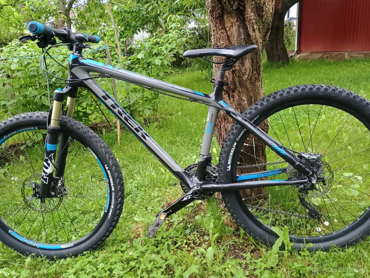 Trek 9.7 karbónový