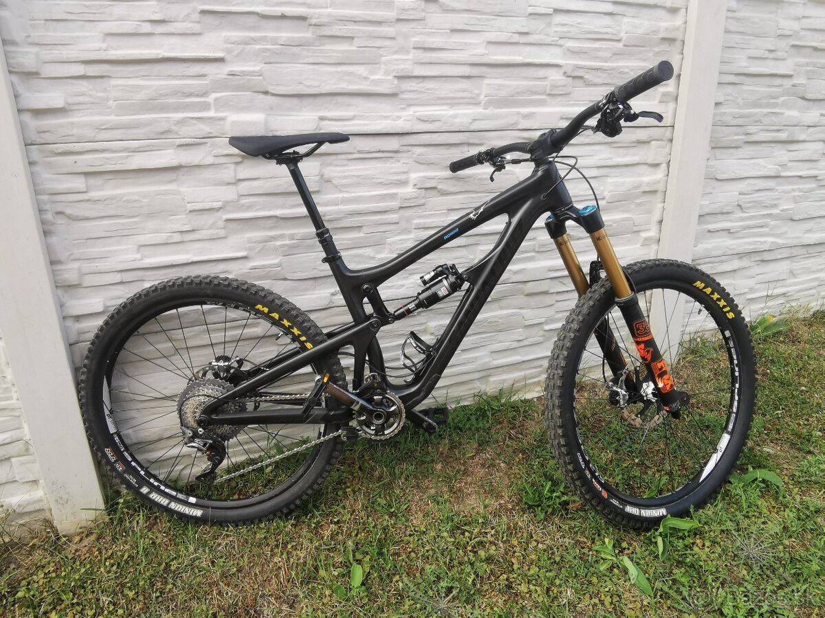 SANTA CRUZ Nomad Carbon XTR