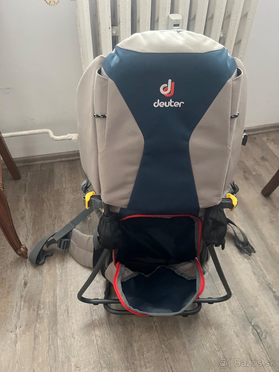 Detsky turisticky nosic Deuter
