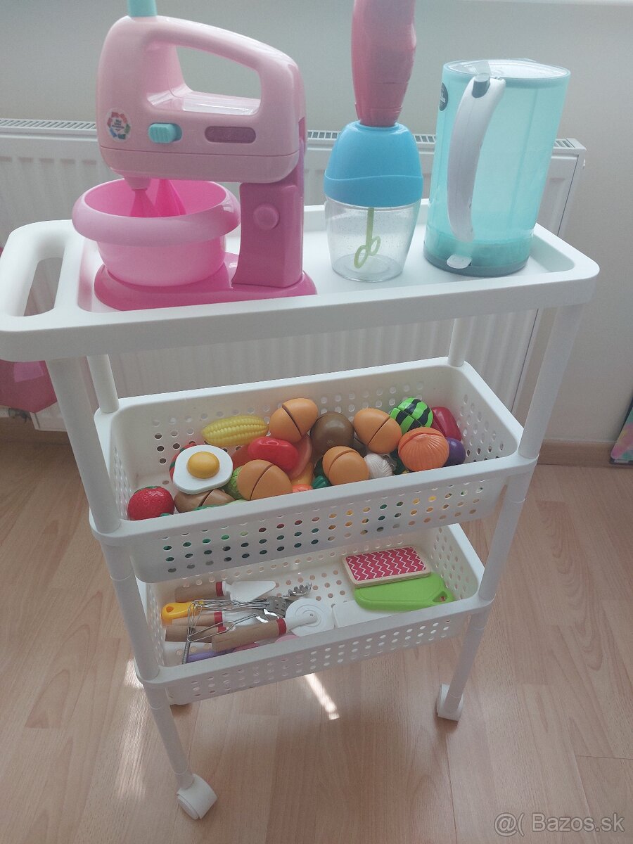 Príslušenstvo ku kuchynke s plastovým regálom