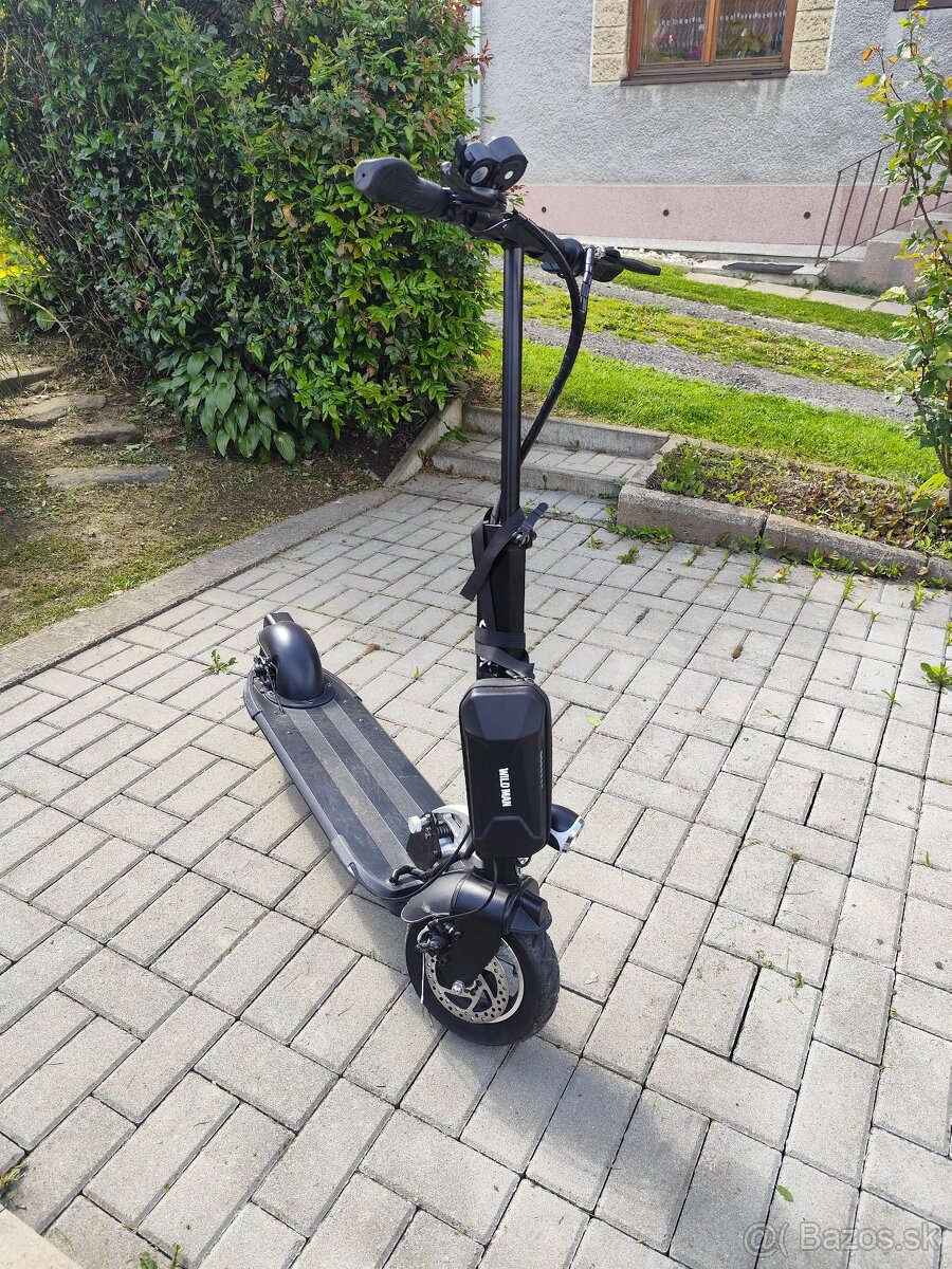Kolobežka BOSS City
