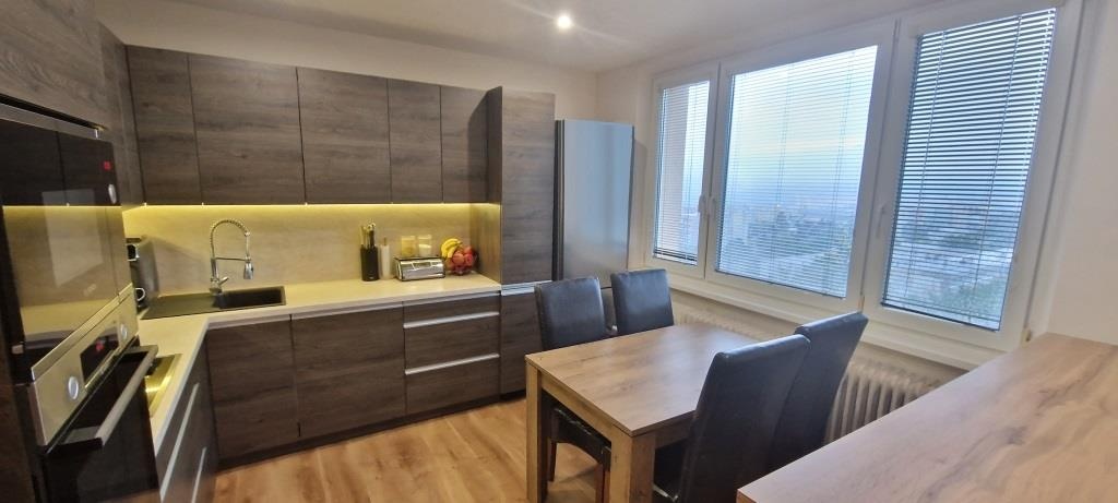 2-izbový byt, 58 m2, lodžia (8.p/8), Košice Furča Exnárova