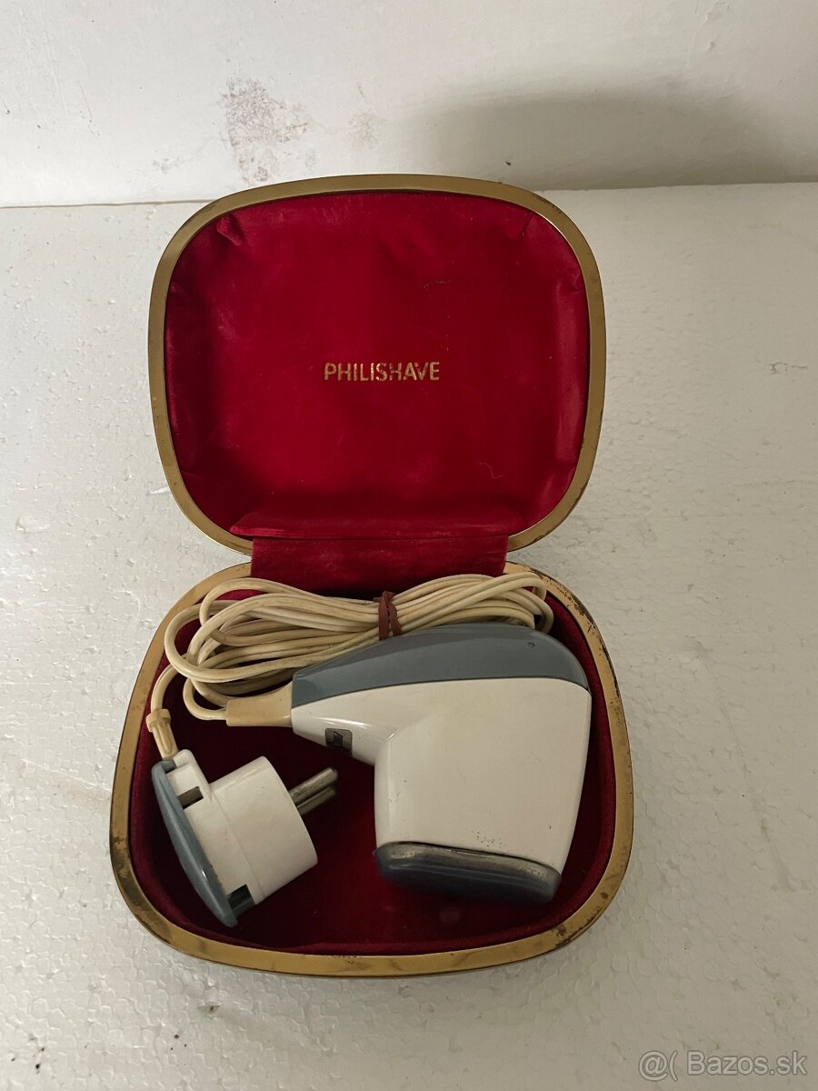 Retro holiaci strojček