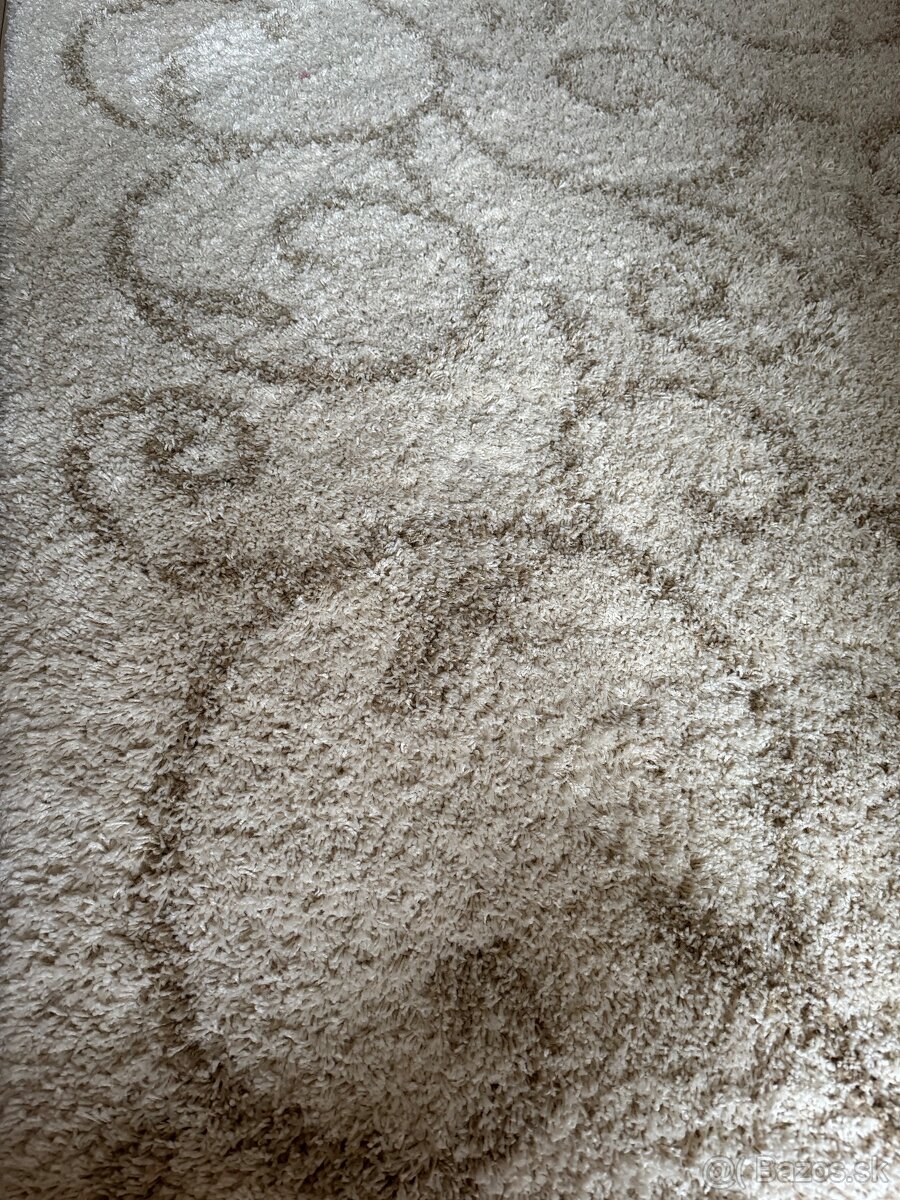 Biely koberec 170x230