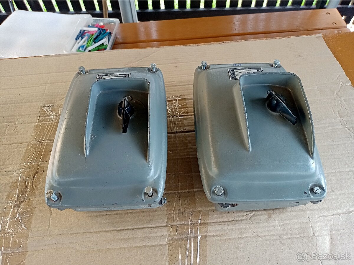 Predám 2ks. ističov s krytom