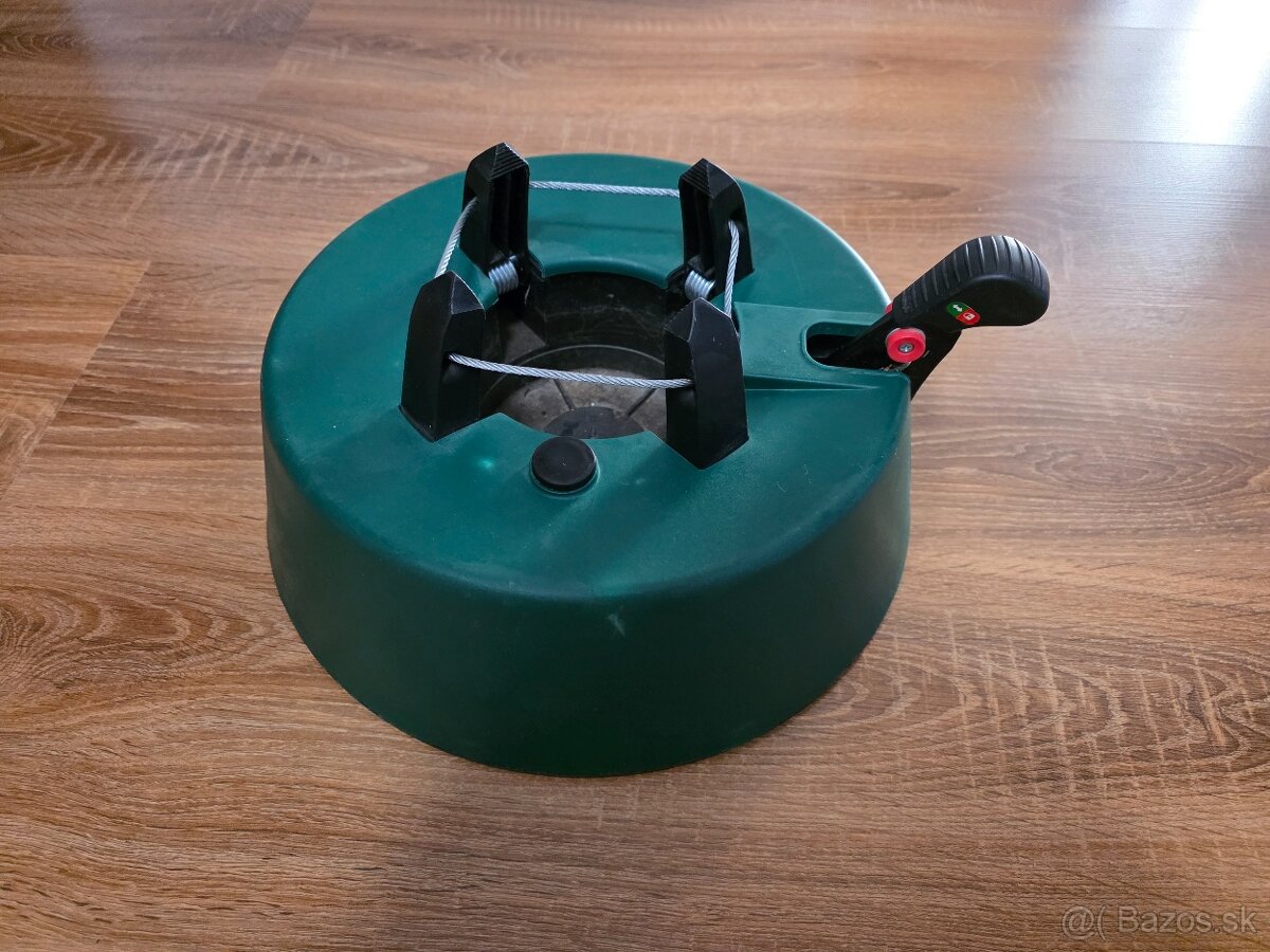 Stojan na vianocny stromcek