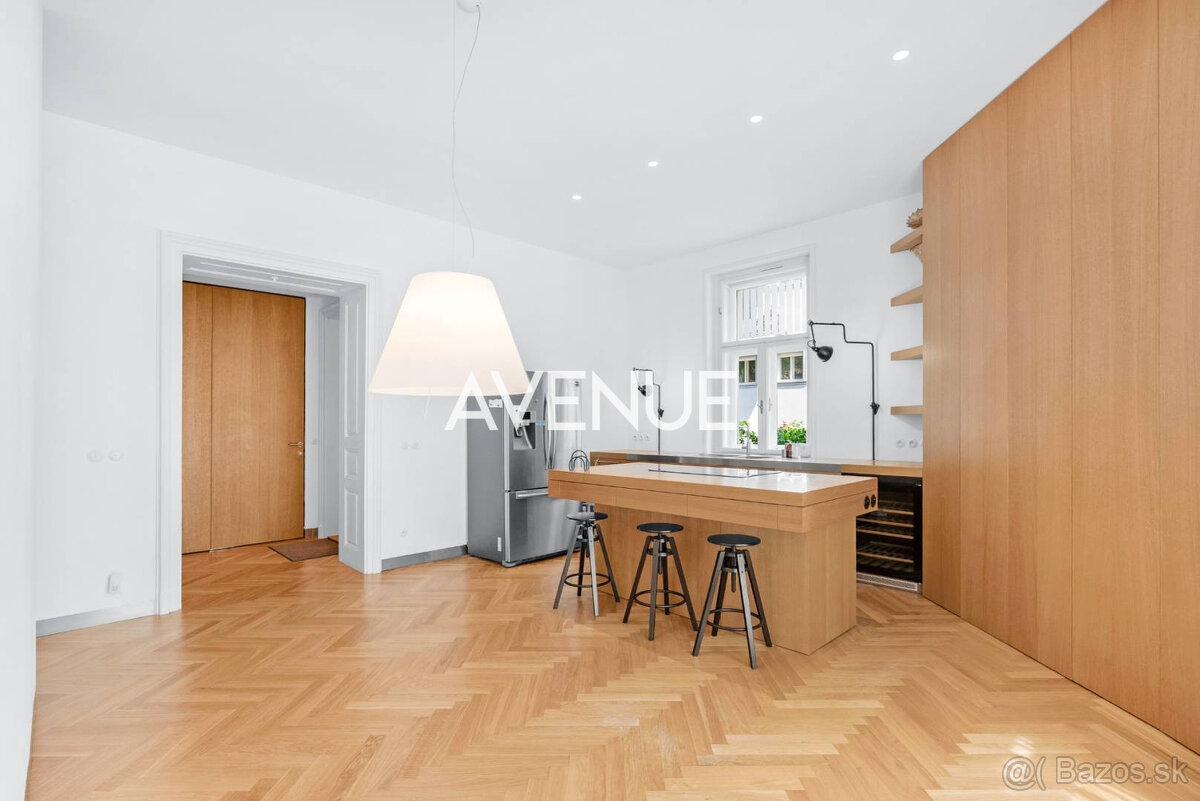 AVENUE I PRENAJOM Elegantný 5 izbový dom v Starom meste, Bra