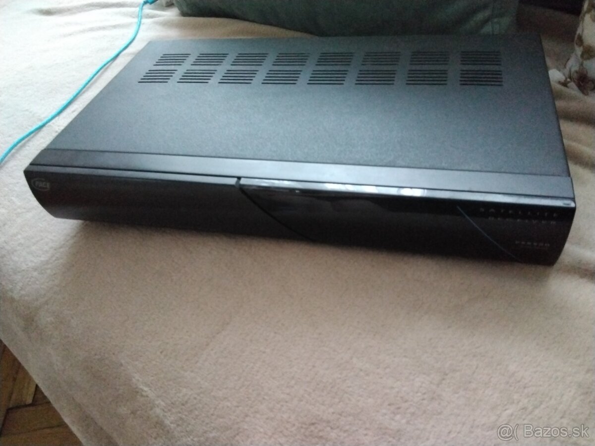 Satelitný prijímač