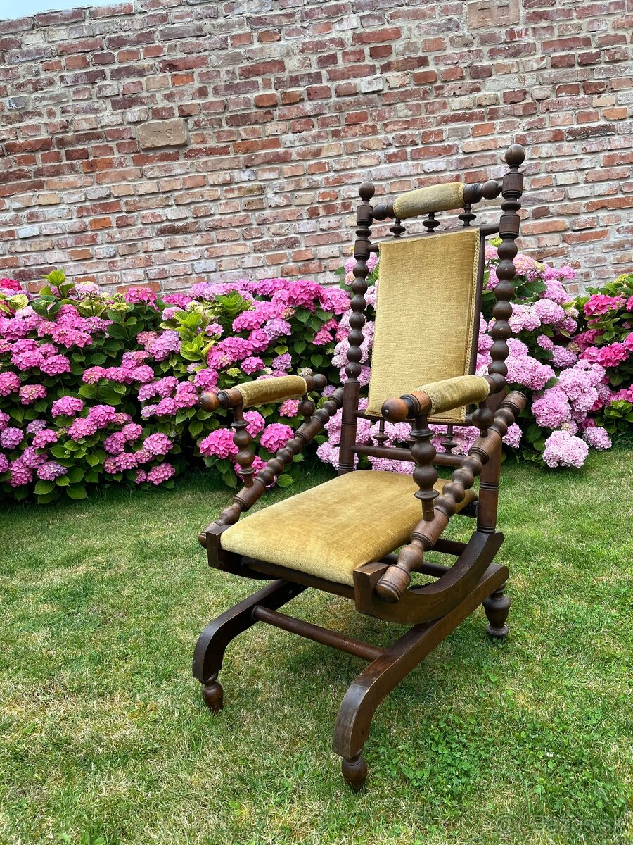 Staré hojdacie kreslo