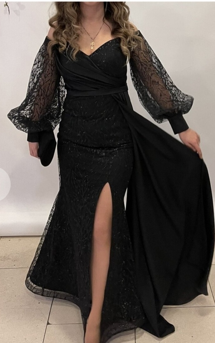 Luxusné spoločenské šaty