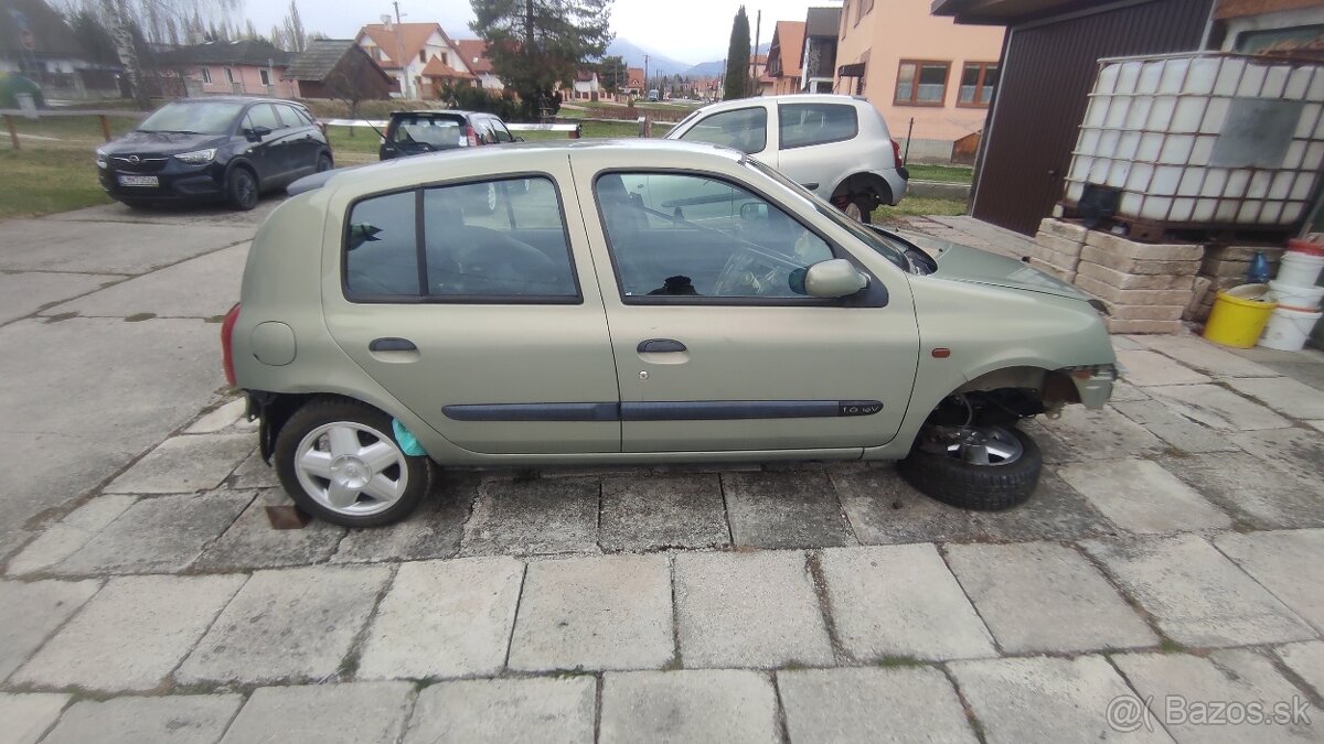 Rozpredám Renault Clio 2