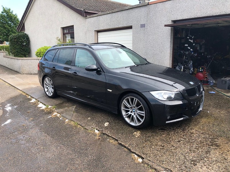 E91 3.0i