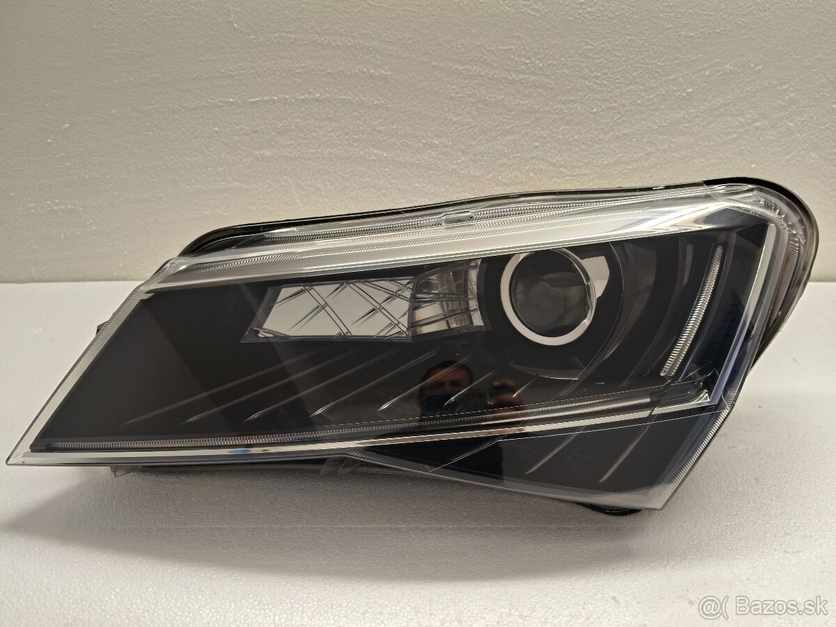 Škoda Superb 3 Ľavé svetlo 3V1.941.015.A