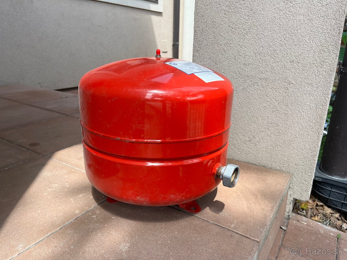 Expanzná nádoba 35l