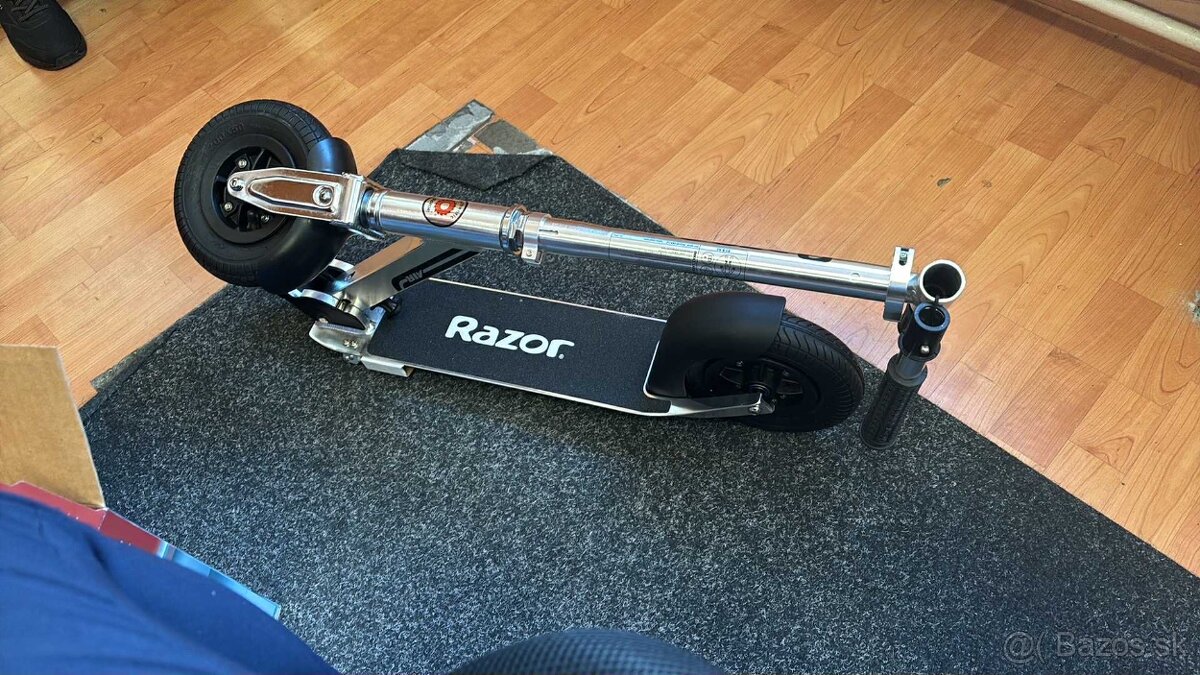Kolobežka Razor A 5 Air