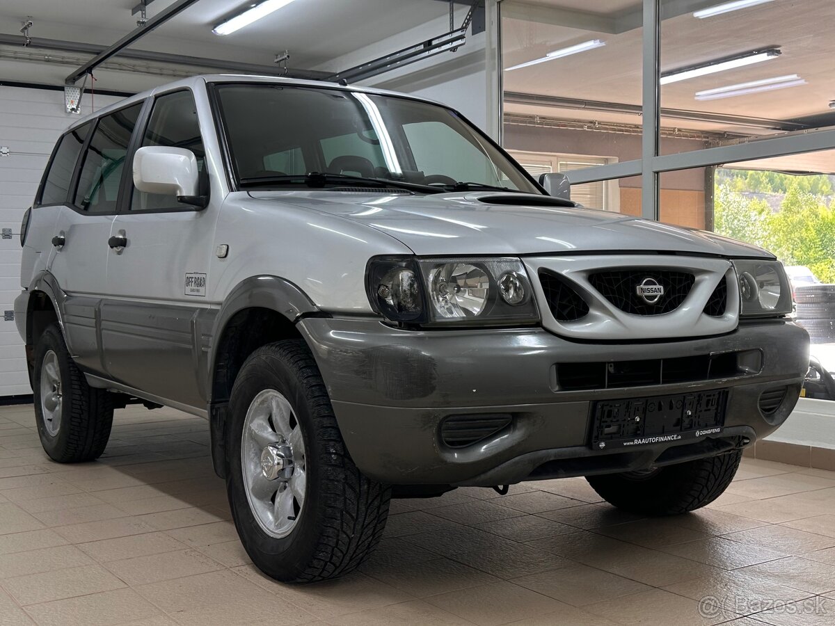 Nissan Terrano II 2.7