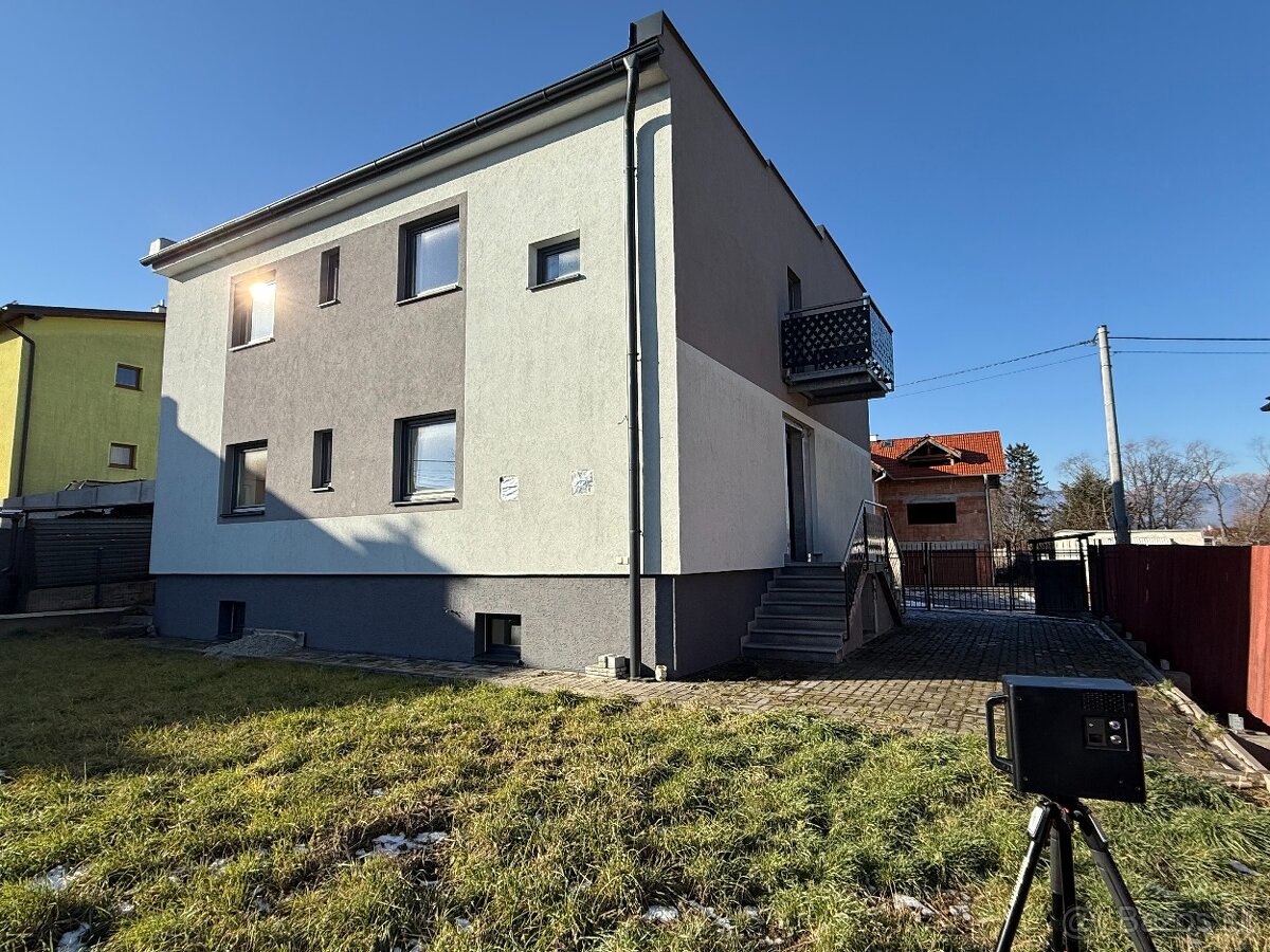 DVOJGENERAČNÝ RODINNÝ DOM, KEŽMAROK