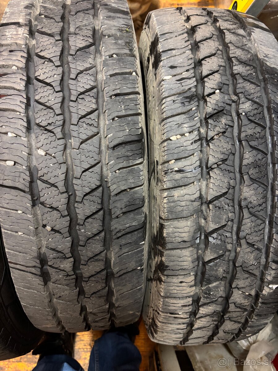 Predám zimné pneumatiky 205/75R16C