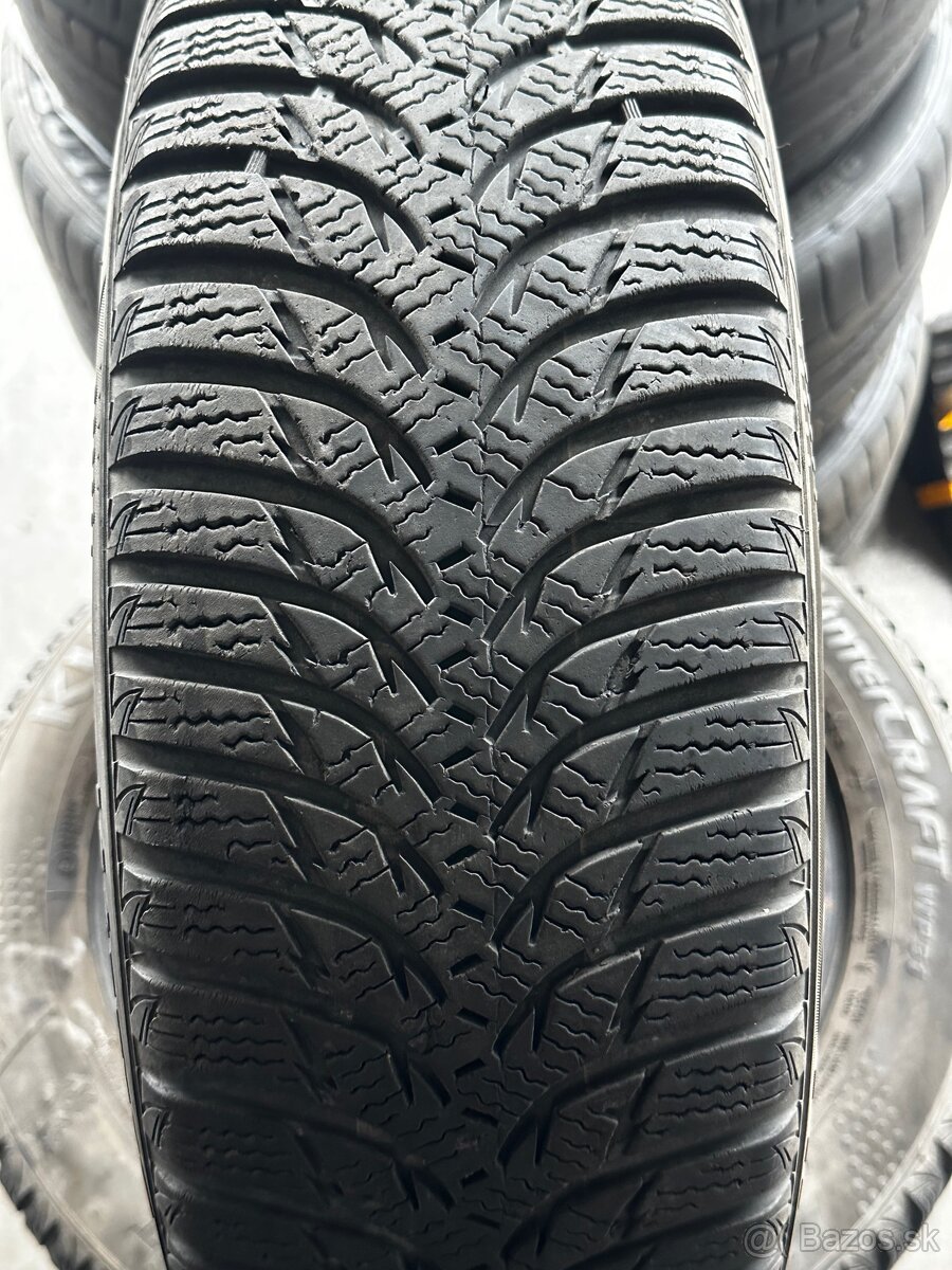 ZIMNÁ SADA 185/60 R15 KUMHO WINTERCRAFT WP51