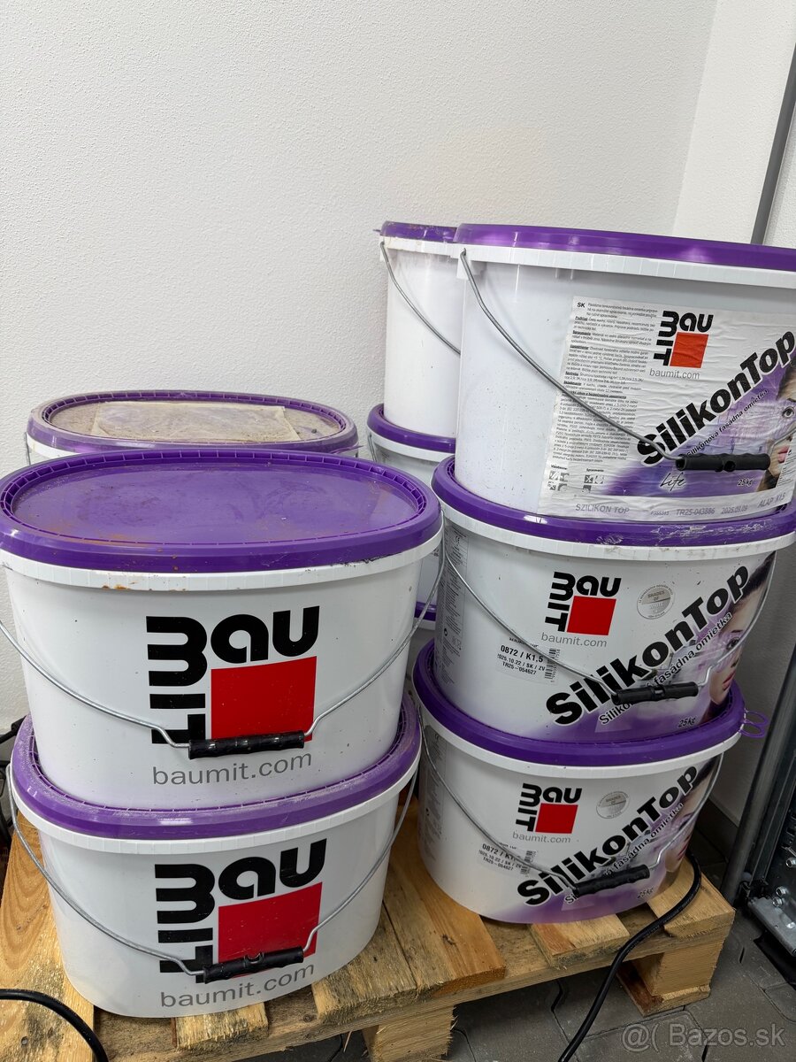 Fasádna farba ,,šedá” Baumit SilikonTop