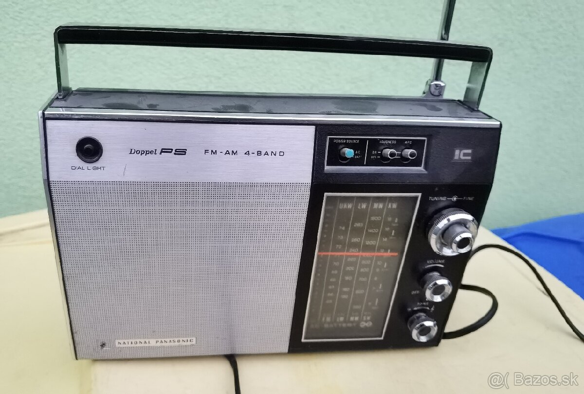 Predám retro rádio Panasonic RF-959VB