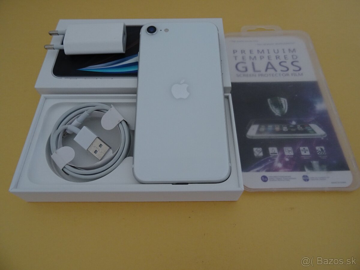 iPhone SE 2020 128GB WHITE - ZÁRUKA 1 ROK - PERFEKTNY STAV