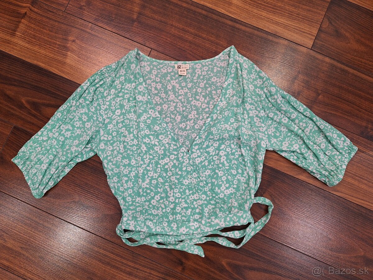 BILLA BONG crop blúzka vel.Xs