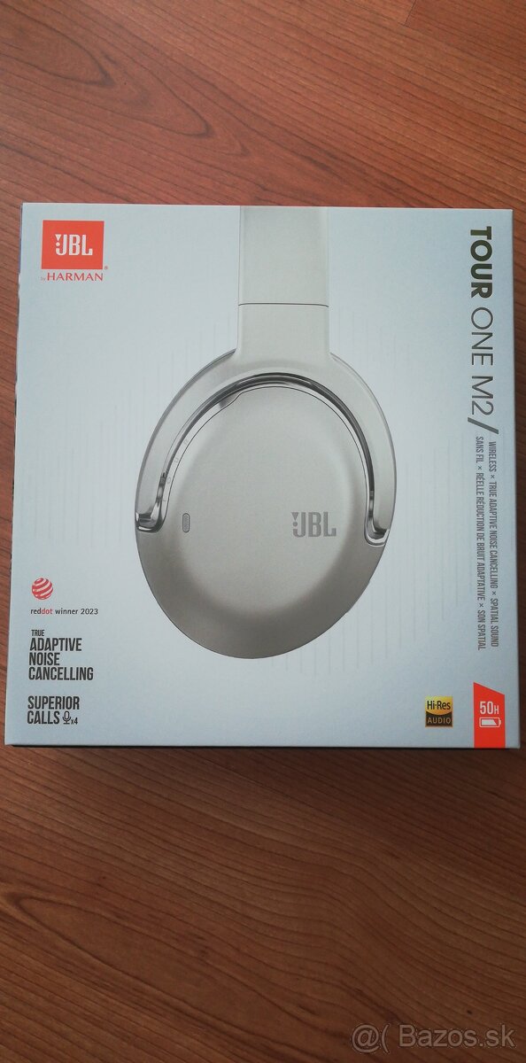 JBL TOUR ONE M2