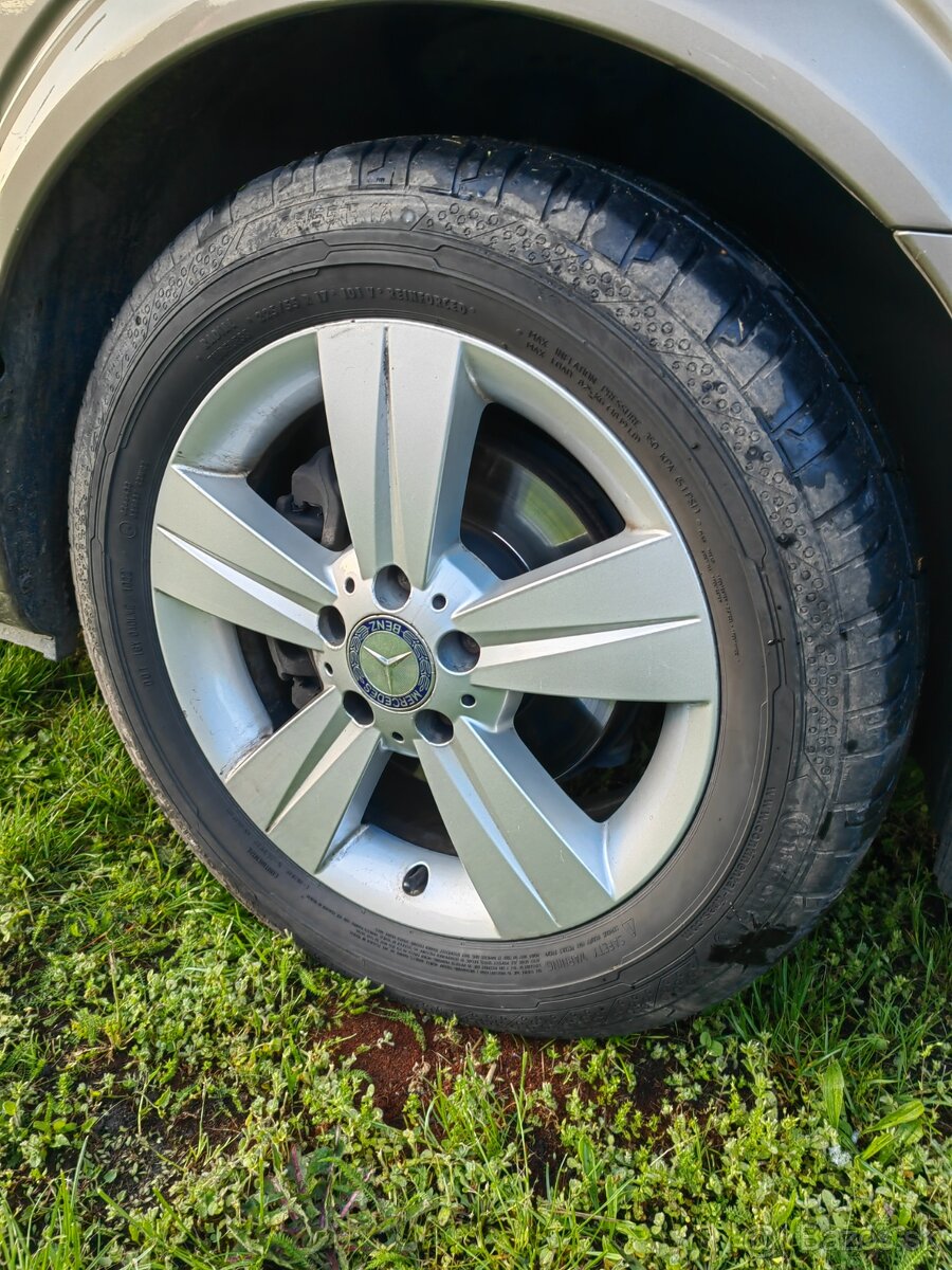 Predám kolesá 225/55r17 vito, viano